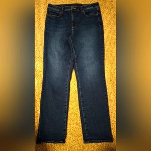 Tablots Woman Straight Leg Jean